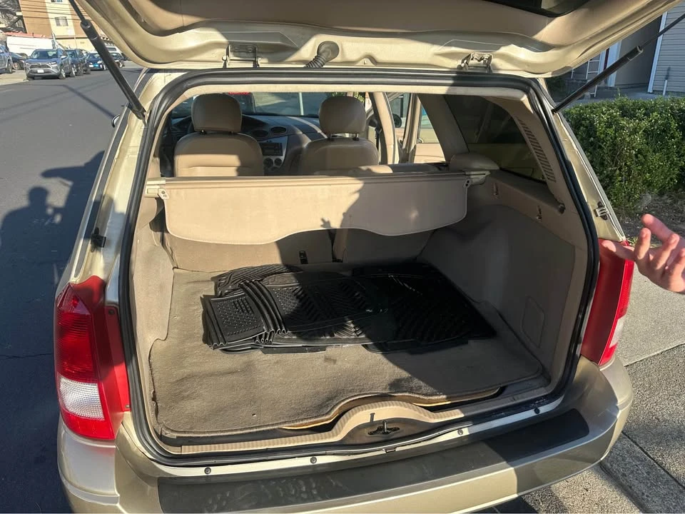 2002 Ford Focus 1st Gen - Image 9 of 13