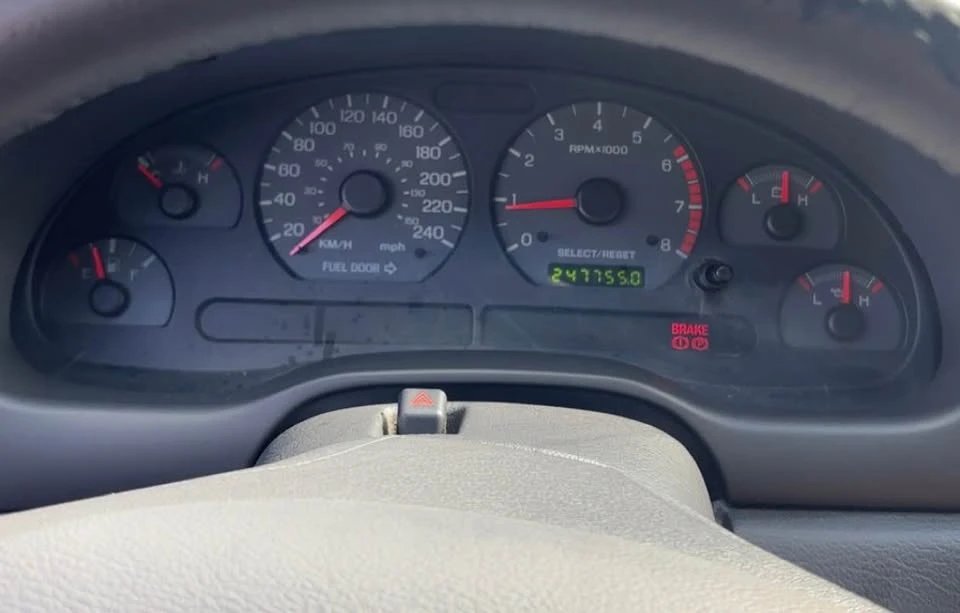 2002 Ford SN95 Mustang - Image 10 of 10