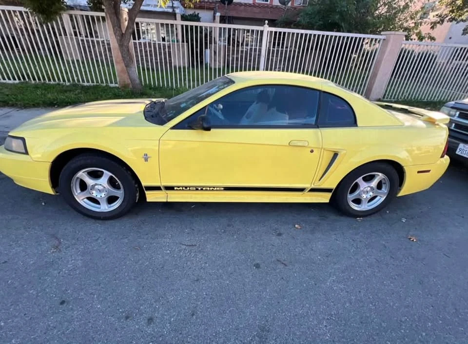 2002 Ford SN95 Mustang - Image 3 of 4