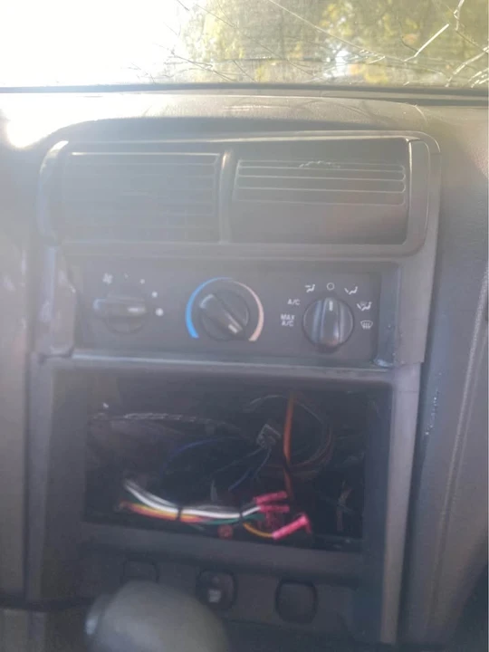 2002 Ford SN95 Mustang - Image 7 of 9