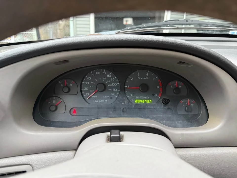 2002 Ford SN95 Mustang - Image 5 of 7