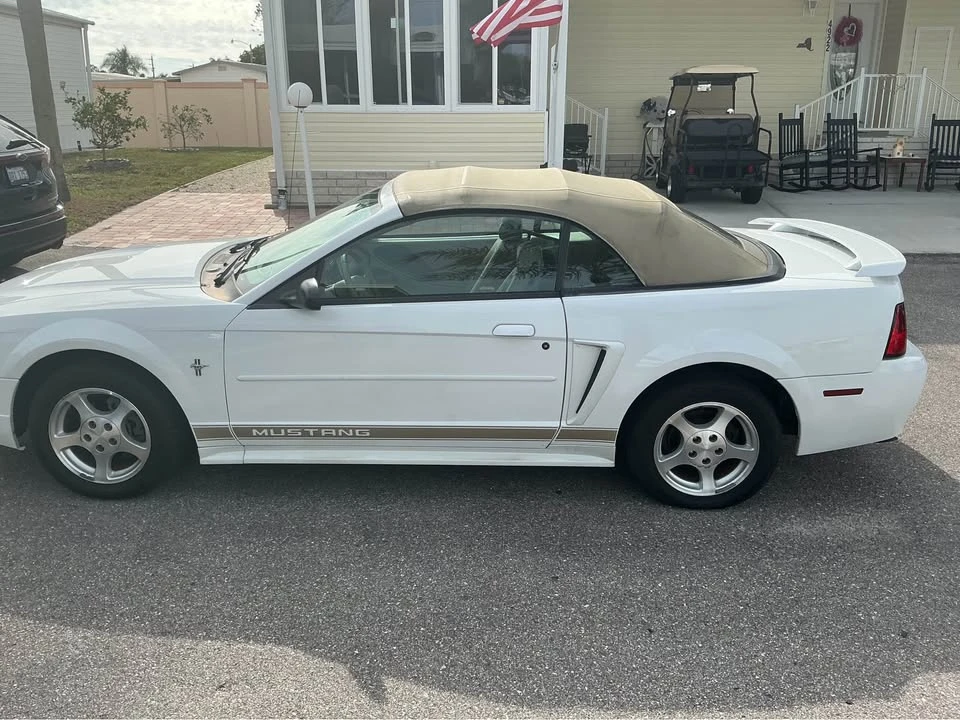 2002 Ford SN95 Mustang - Image 2 of 3