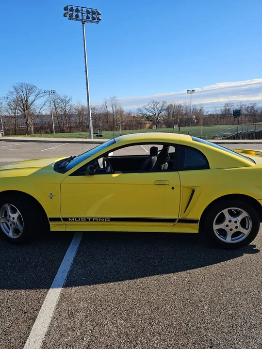2002 Ford SN95 Mustang - Image 4 of 13