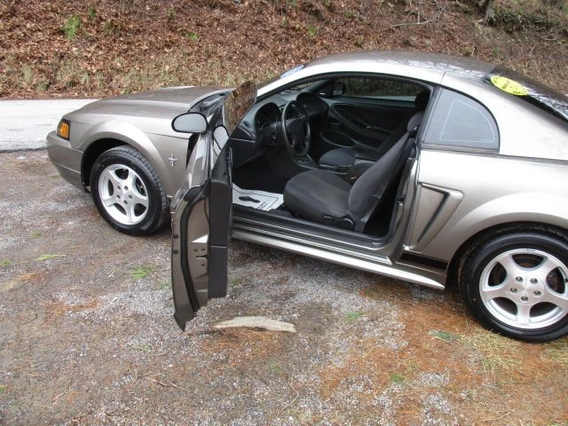 2002 Ford SN95 Mustang - Image 9 of 20