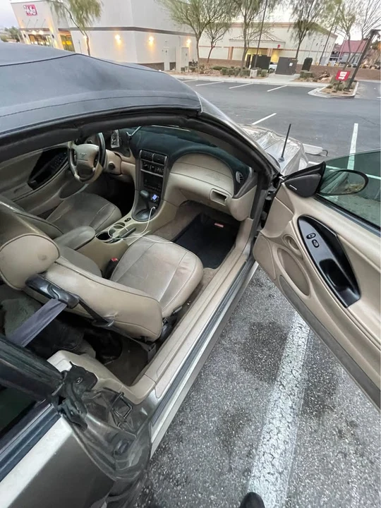 2002 Ford SN95 Mustang - Image 12 of 16