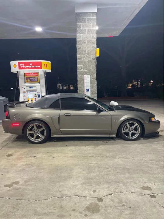 2002 Ford SN95 Mustang - Image 9 of 10