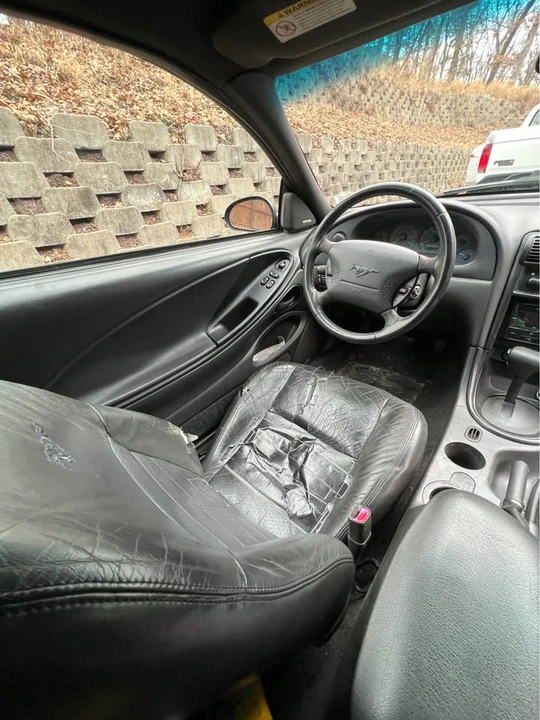2002 Ford SN95 Mustang - Image 7 of 9