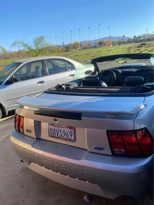 2002 Ford SN95 Mustang - Image 2 of 2