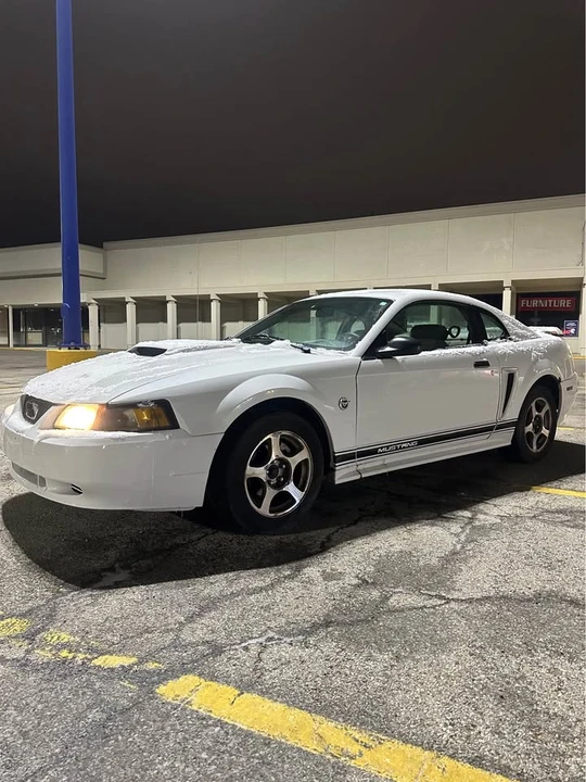 2002 Ford SN95 Mustang - Image 10 of 15