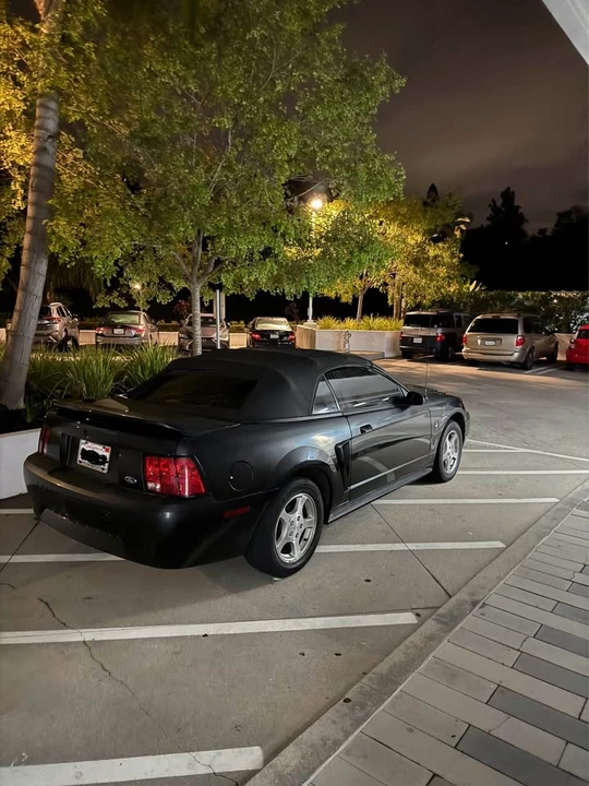 2002 Ford SN95 Mustang - Image 2 of 3