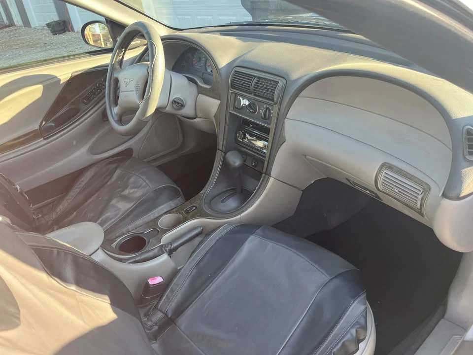 2002 Ford SN95 Mustang - Image 2 of 3