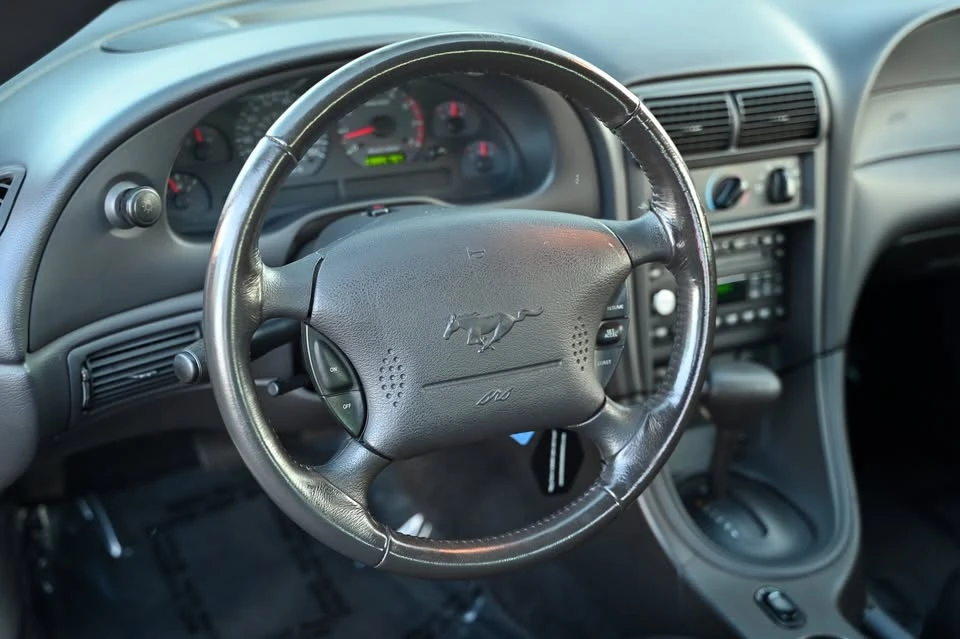 2002 Ford SN95 Mustang - Image 15 of 20