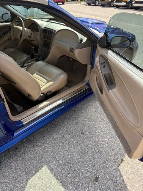 2002 Ford SN95 Mustang - Image 7 of 15