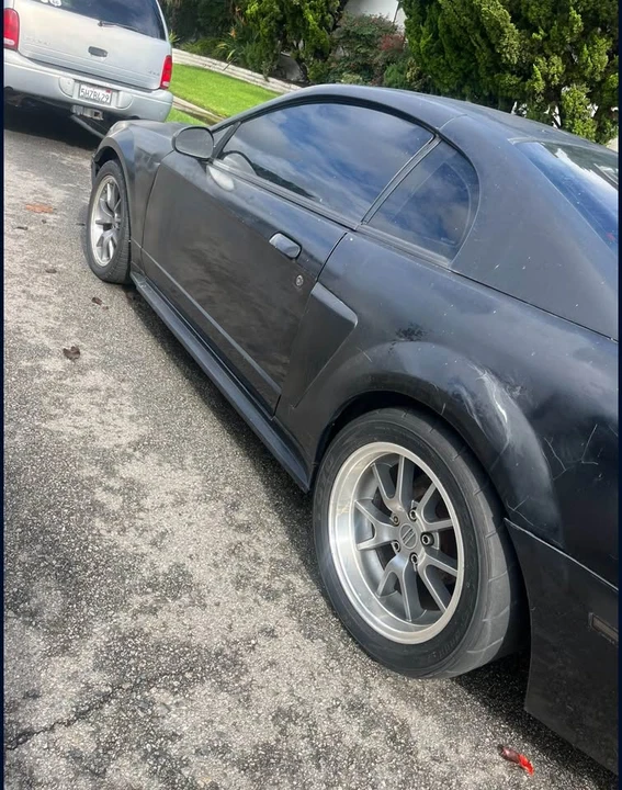 2002 Ford SN95 Mustang - Image 2 of 4