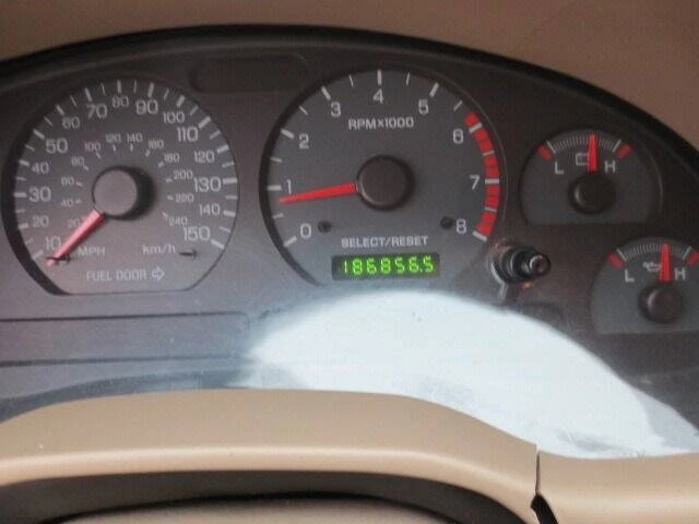 2002 Ford SN95 Mustang - Image 8 of 15