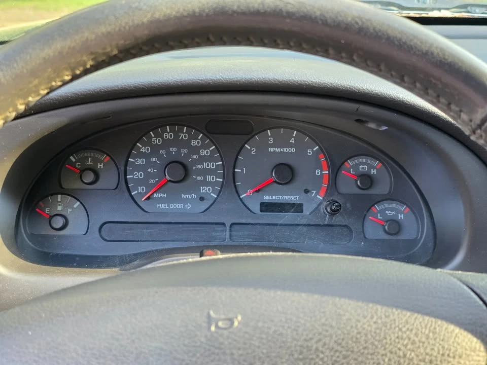 2002 Ford SN95 Mustang - Image 8 of 16