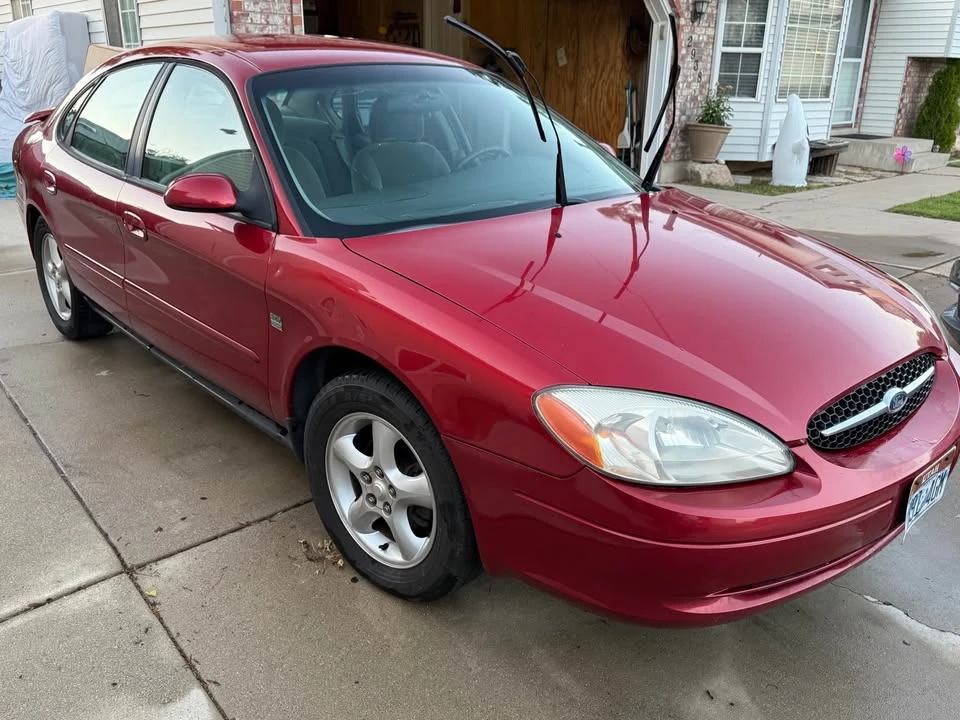 2002 Ford Taurus 4th Gen - Image 2 of 5