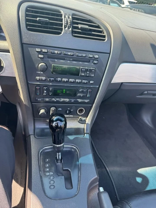 2002 Ford Thunderbird 11th Gen - Image 14 of 15