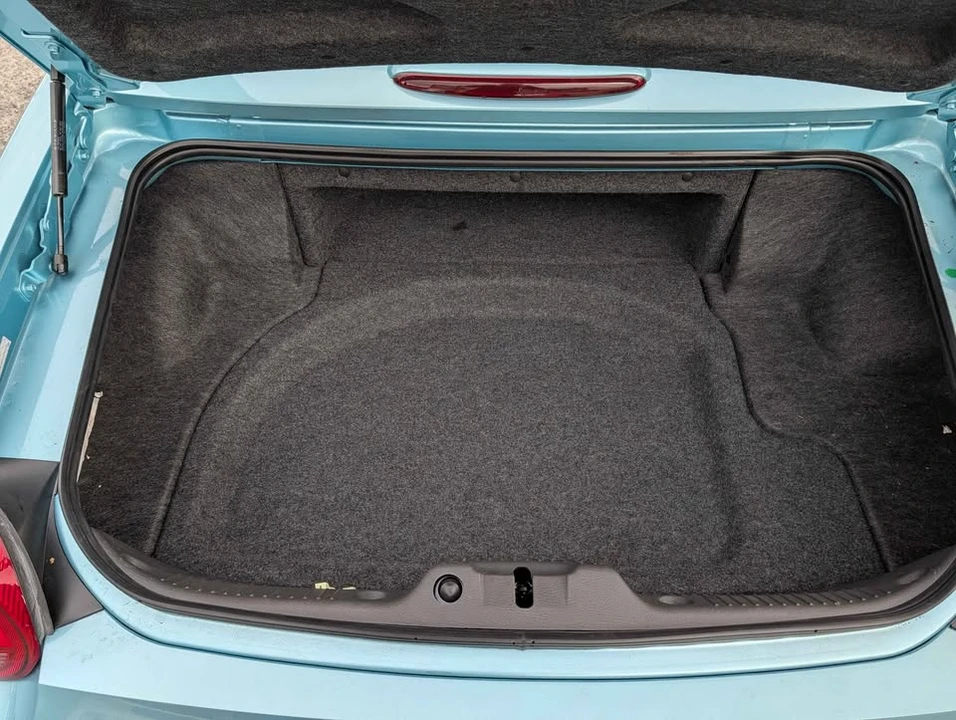 2002 Ford Thunderbird 11th Gen - Image 7 of 12