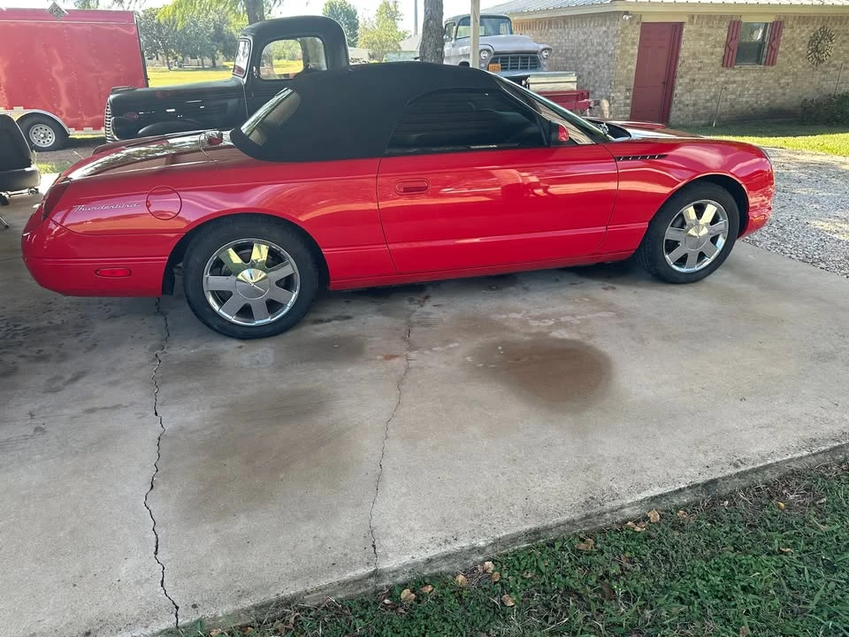 2002 Ford Thunderbird 10th Gen - Image 3 of 9