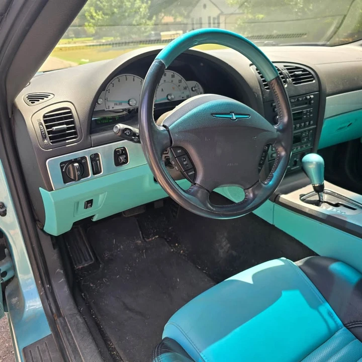 2002 Ford Thunderbird 11th Gen - Image 8 of 10