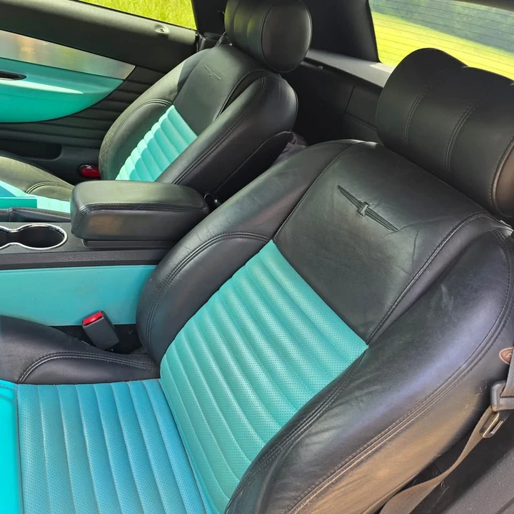 2002 Ford Thunderbird 11th Gen - Image 7 of 10