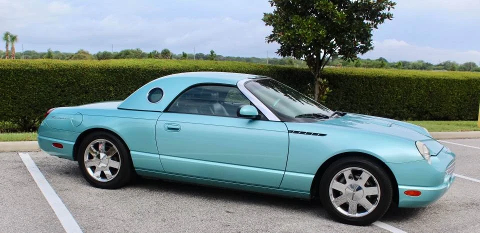 2002 Ford Thunderbird 10th Gen - Image 2 of 6