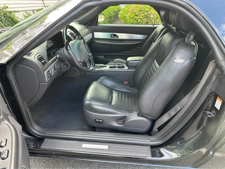 2002 Ford Thunderbird 11th Gen - Image 14 of 16