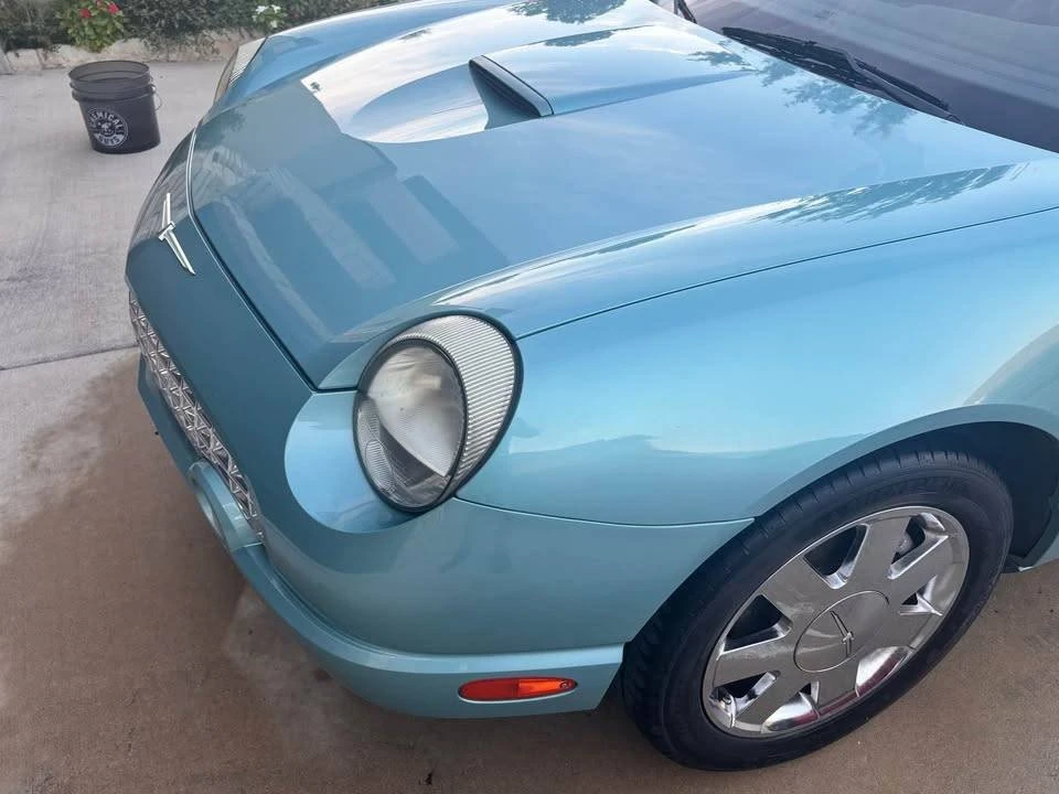 2002 Ford Thunderbird 10th Gen - Image 5 of 10