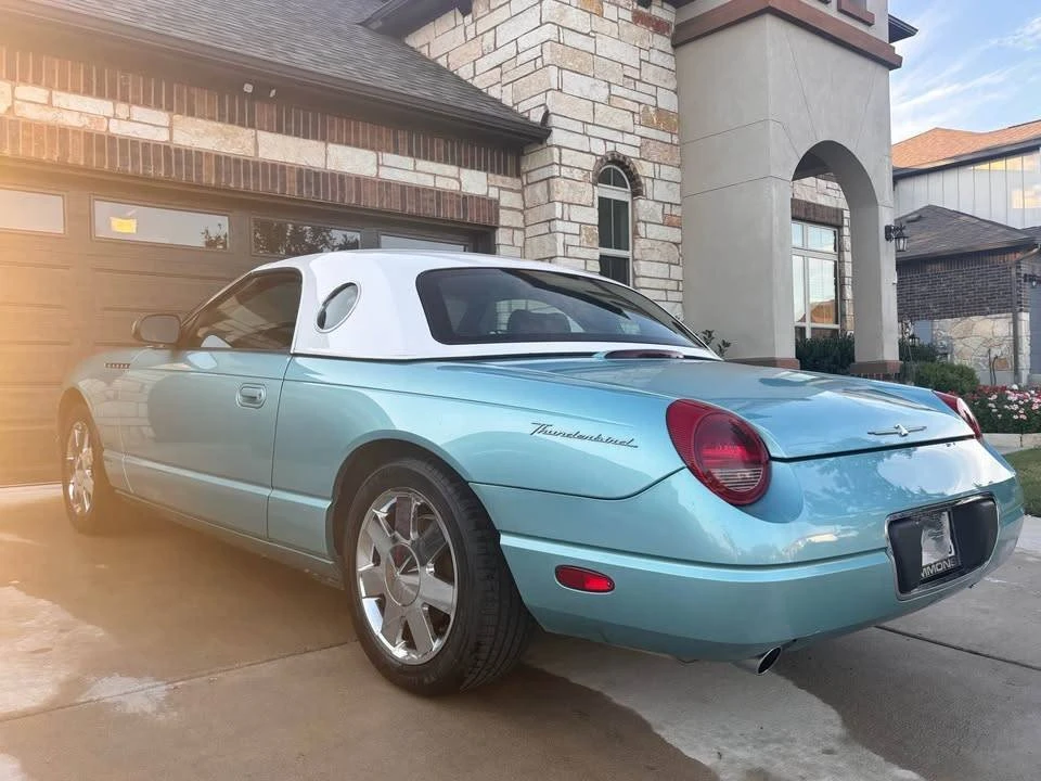 2002 Ford Thunderbird 10th Gen - Image 3 of 10
