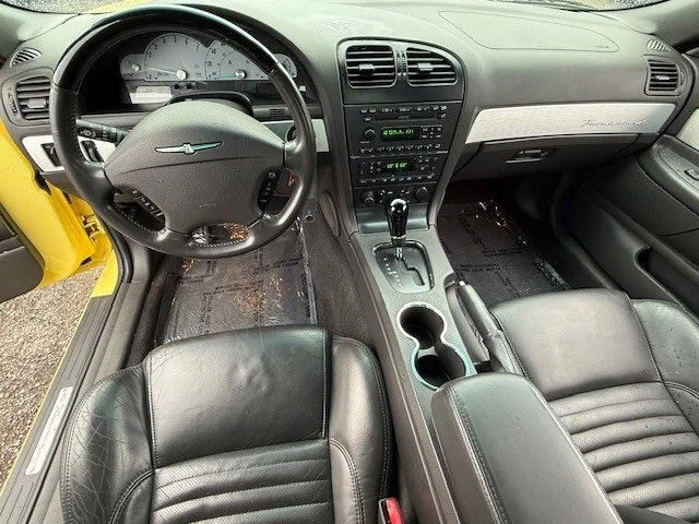 2002 Ford Thunderbird 10th Gen - Image 8 of 11