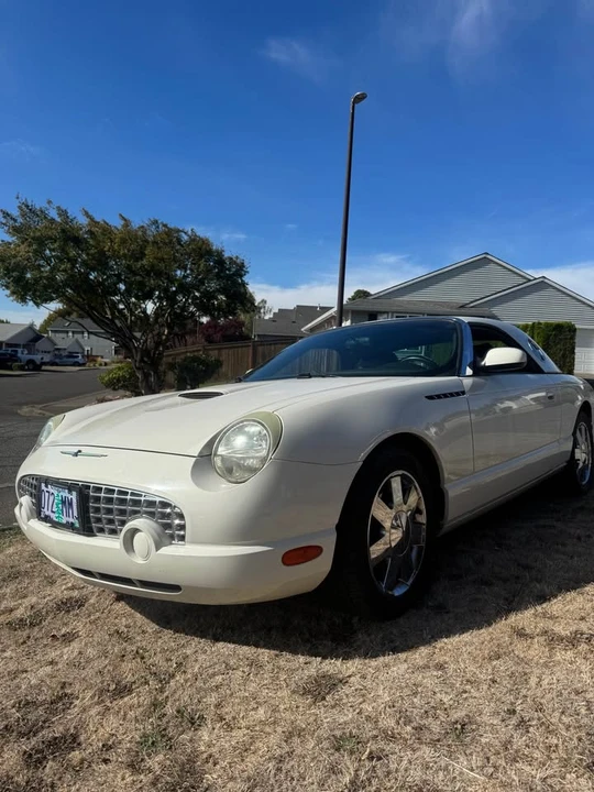 2002 Ford Thunderbird 11th Gen - Image 11 of 18