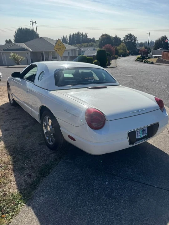 2002 Ford Thunderbird 11th Gen - Image 6 of 18
