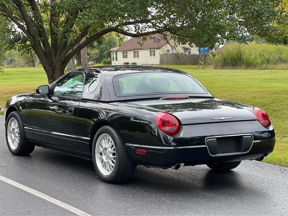 2002 Ford Thunderbird 10th Gen - Image 4 of 17