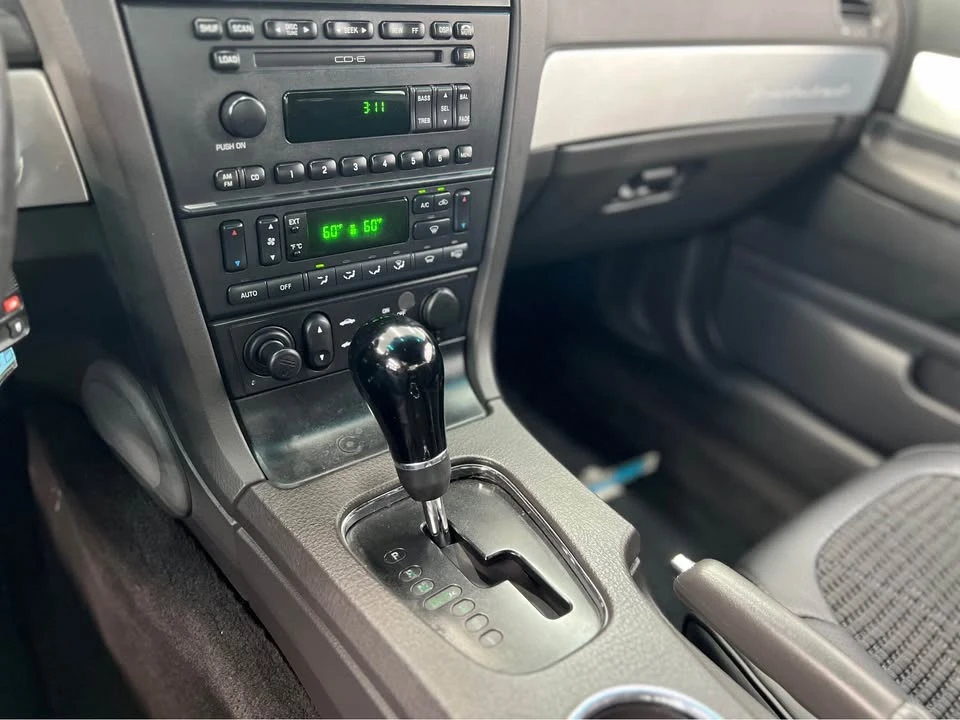 2002 Ford Thunderbird 10th Gen - Image 12 of 17