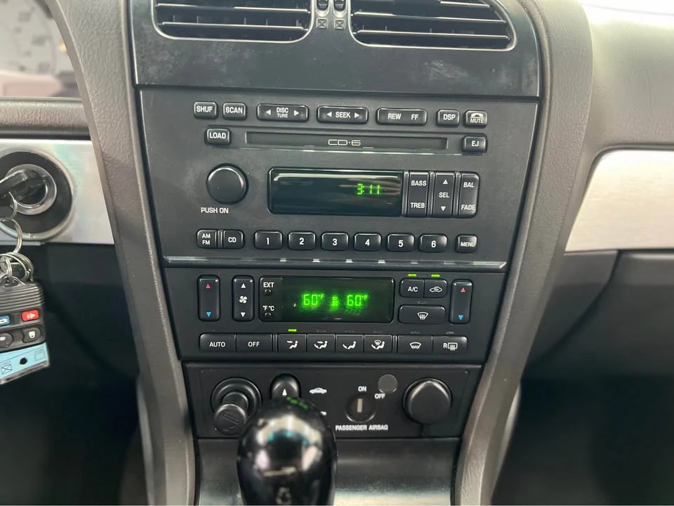 2002 Ford Thunderbird 10th Gen - Image 15 of 17