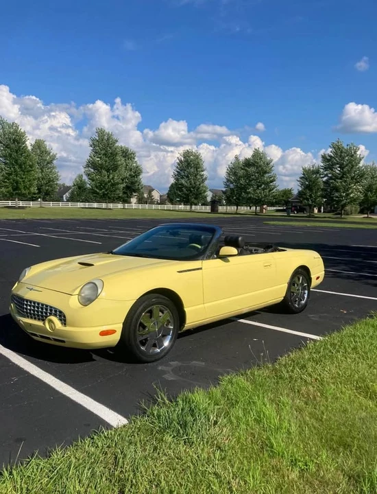 2002 Ford Thunderbird 10th Gen - Image 3 of 12