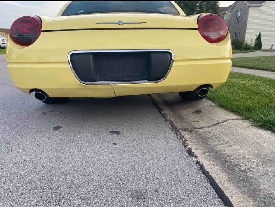 2002 Ford Thunderbird 10th Gen - Image 9 of 12