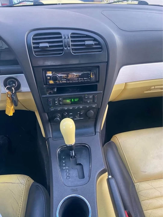 2002 Ford Thunderbird 10th Gen - Image 11 of 12