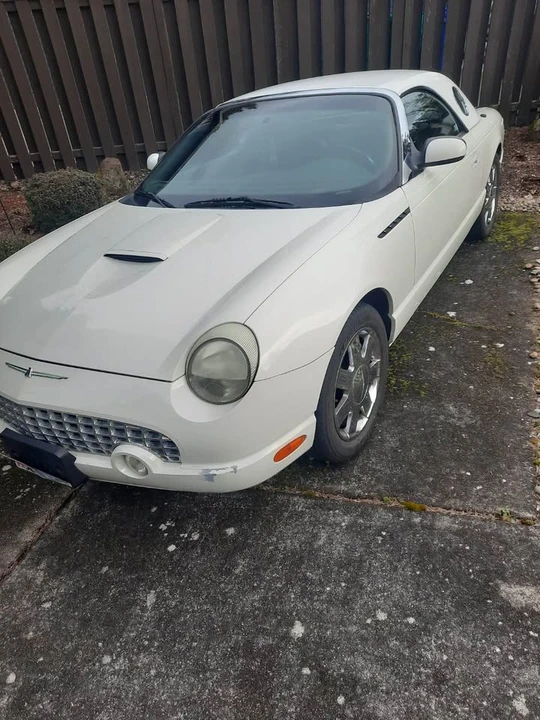 2002 Ford Thunderbird 11th Gen - Image 2 of 8