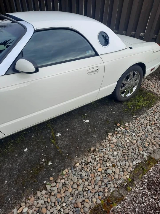 2002 Ford Thunderbird 11th Gen - Image 4 of 8