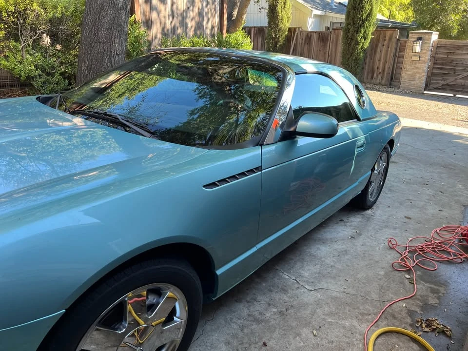2002 Ford Thunderbird 11th Gen - Image 8 of 11