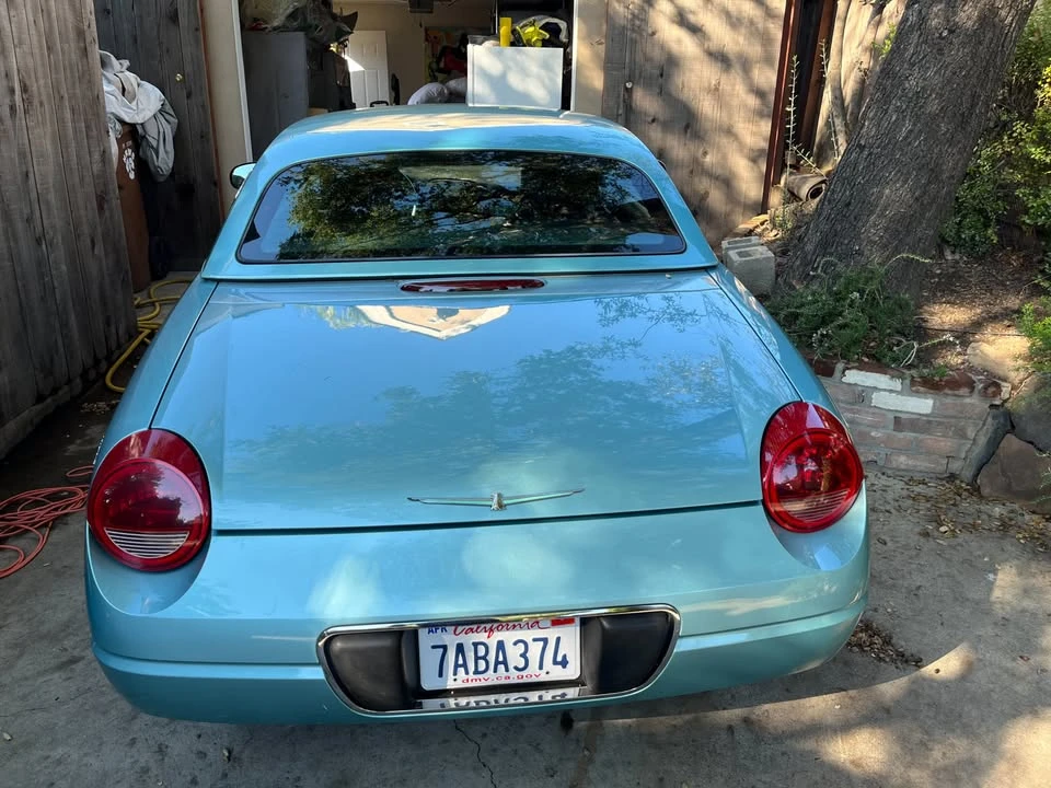 2002 Ford Thunderbird 11th Gen - Image 9 of 11