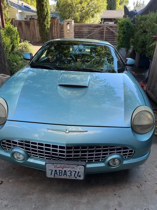 2002 Ford Thunderbird 11th Gen - Image 6 of 11