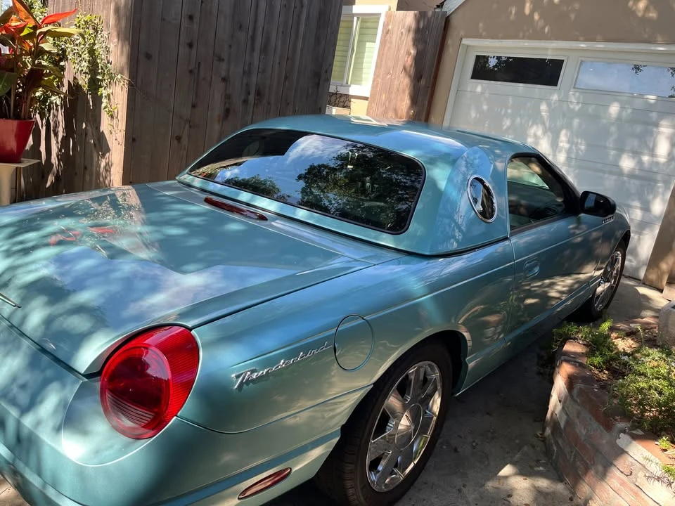 2002 Ford Thunderbird 11th Gen - Image 2 of 11