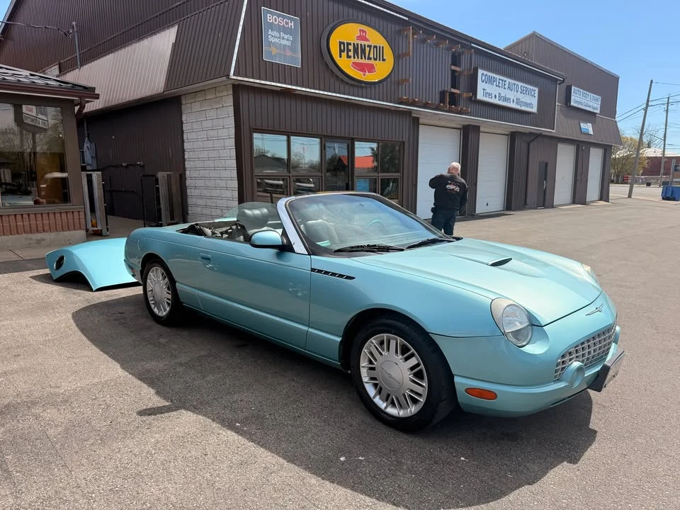 2002 Ford Thunderbird 11th Gen - Image 20 of 21