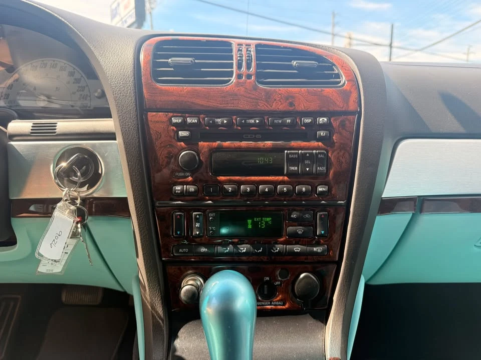 2002 Ford Thunderbird 11th Gen - Image 13 of 21