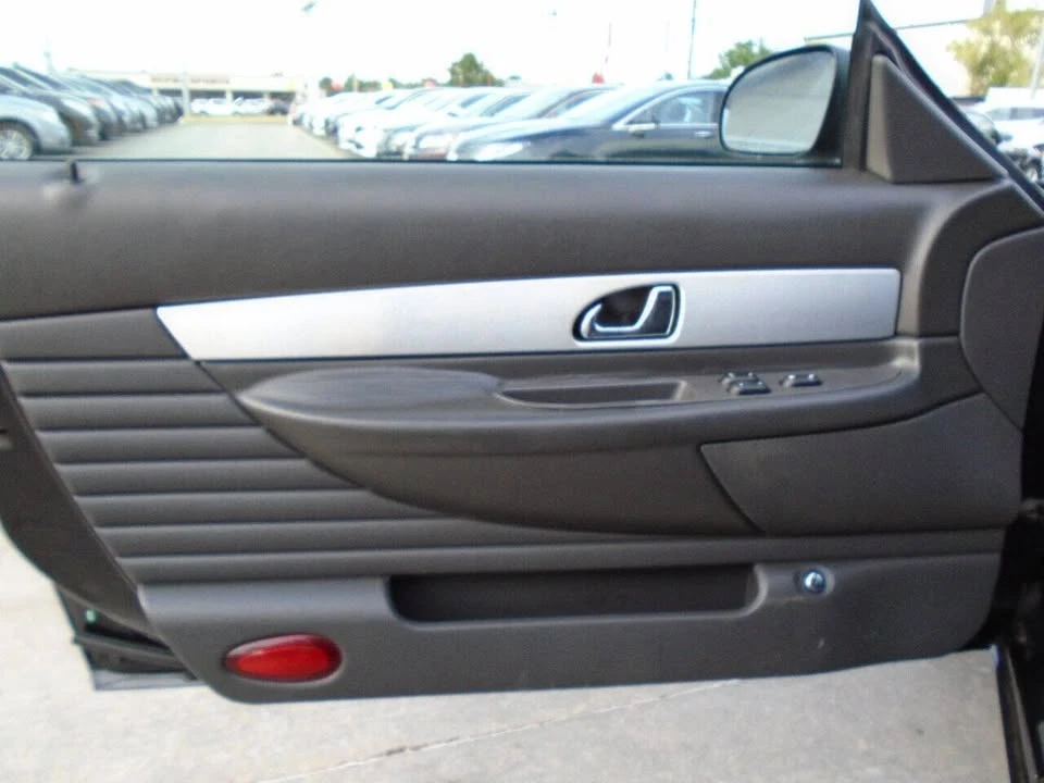 2002 Ford Thunderbird 11th Gen - Image 7 of 16
