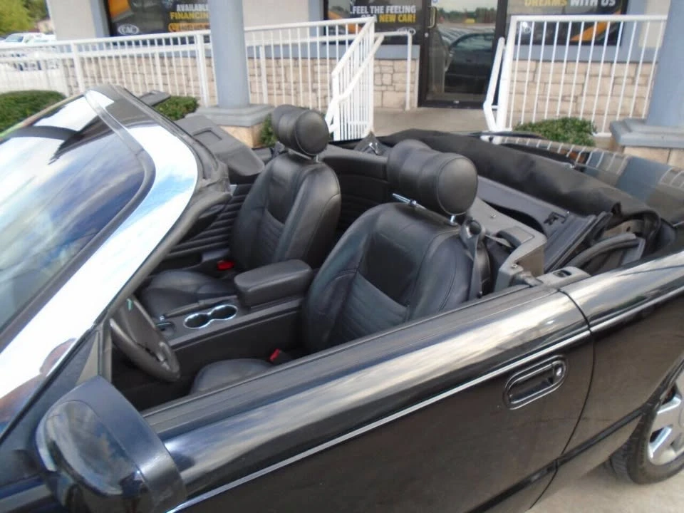 2002 Ford Thunderbird 11th Gen - Image 15 of 16