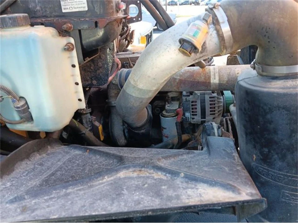 2002 Freightliner - Image 6 of 19